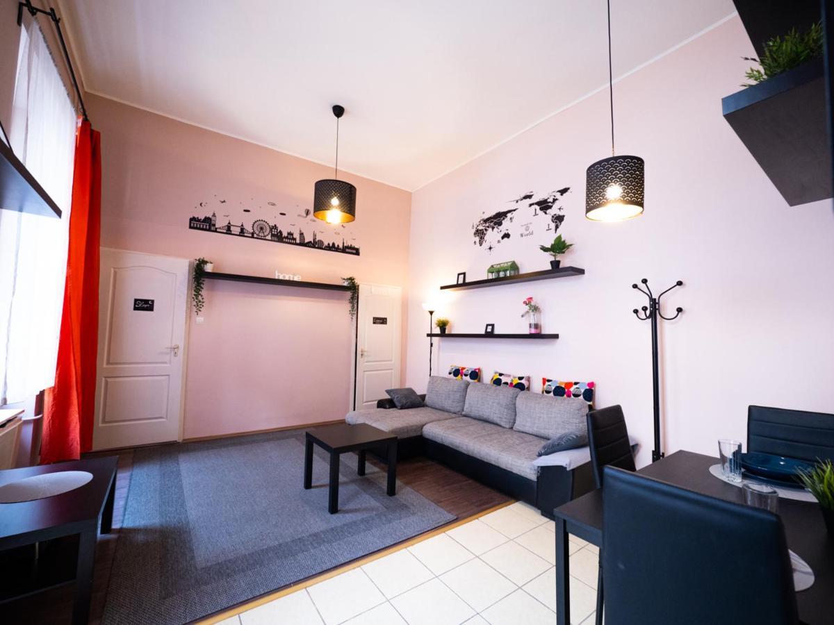 Better Than Home Apartment Будапеща Екстериор снимка